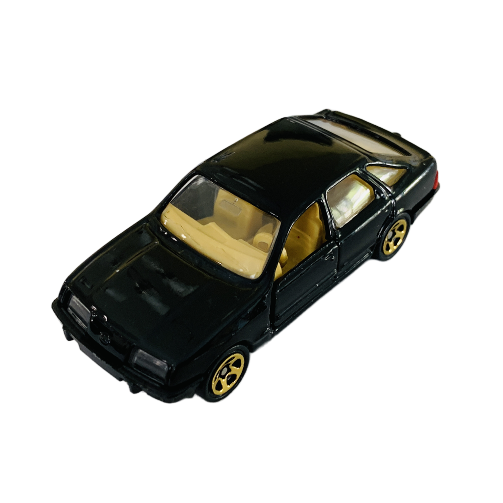 Hot Wheels FAO Schwarz Gold Series III Ford Sierra 2.3 Ghia