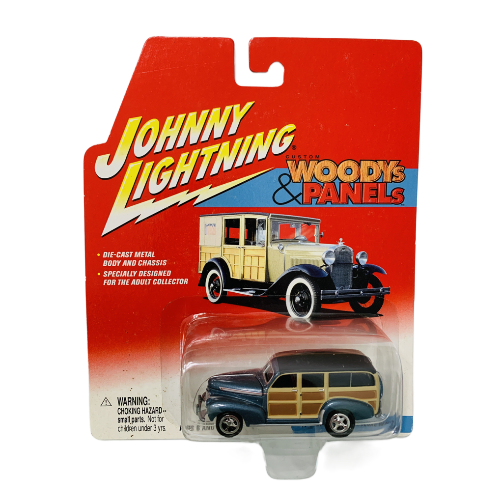 Johnny Lightning Woodys & Panels '41 Chevy Special Deluxe Wagon