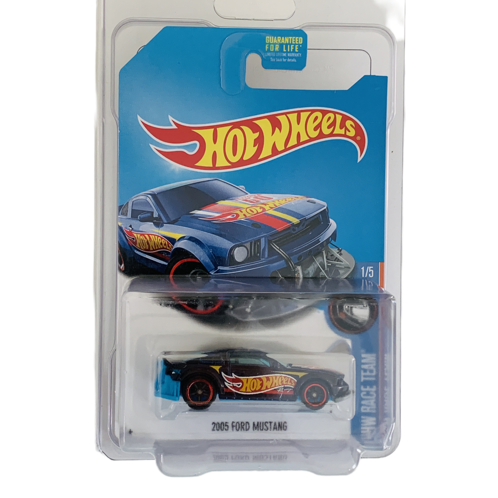 Hot Wheels 2005 Ford Mustang Super Treasure Hunt