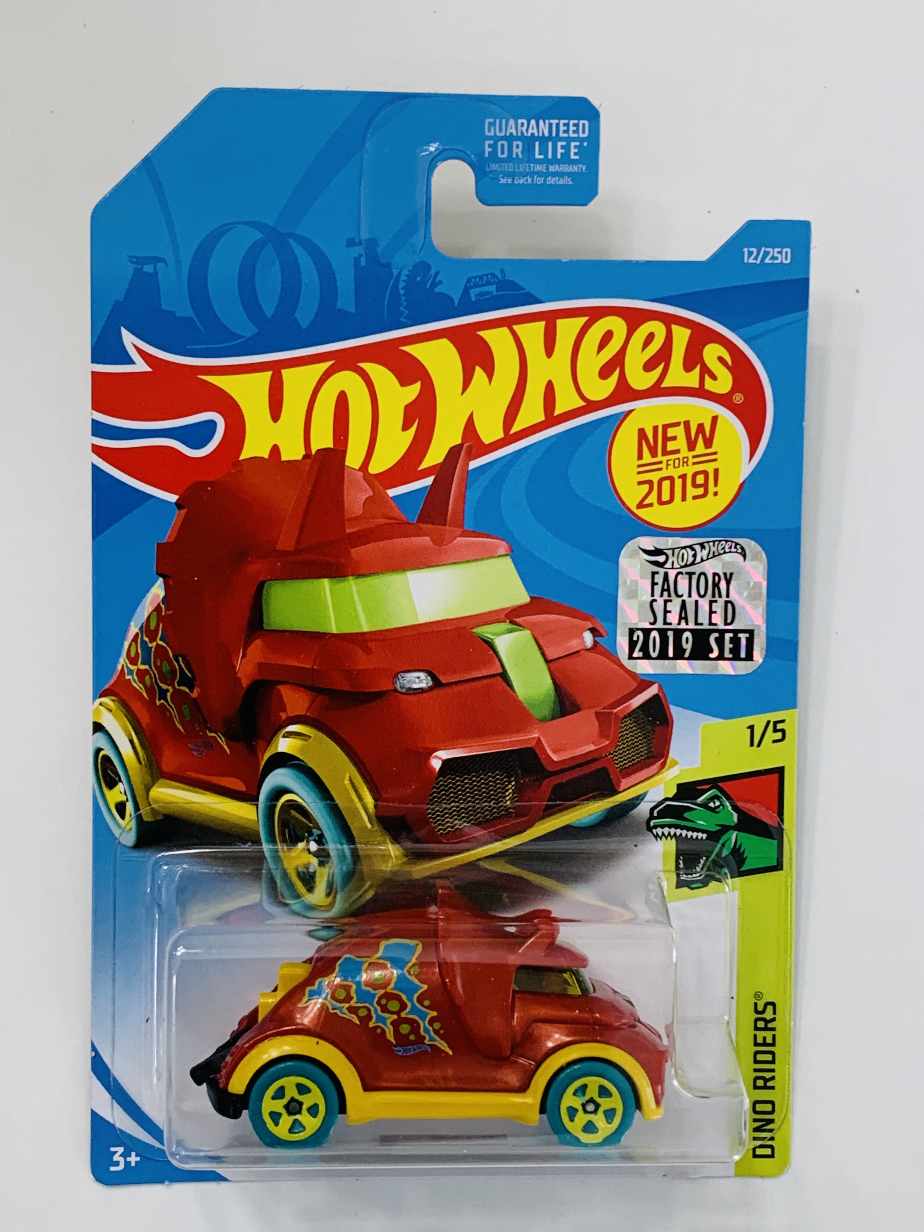 Hot Wheels 2019 Factory Set 12 Tricera Truck Red