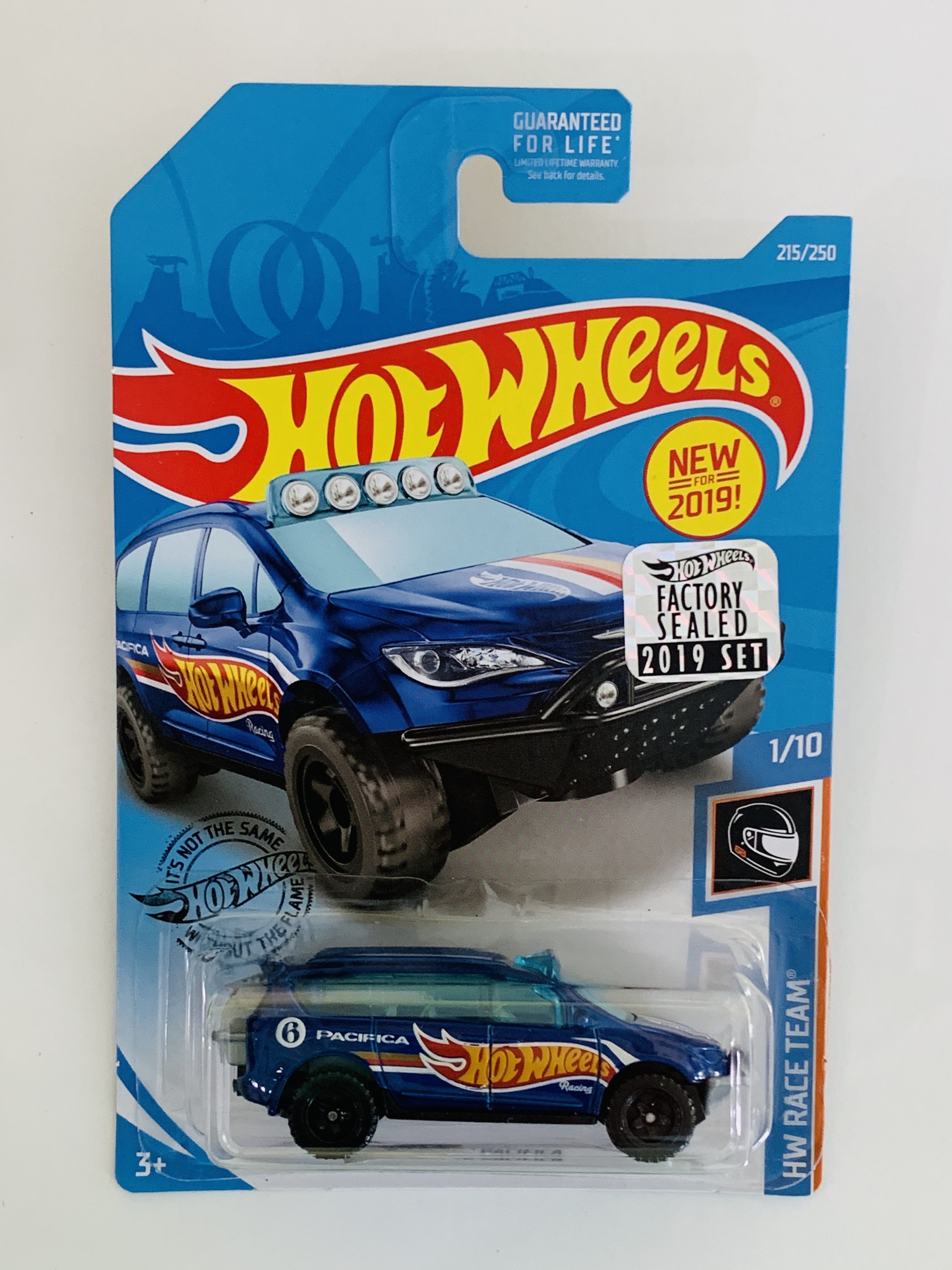  Hot Wheel  2019 Factory Set #215 Chrysler Pacifica