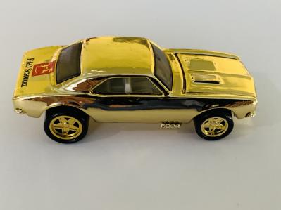 Hot Wheels FAO Schwarz Gold Series II '67 Camaro 1