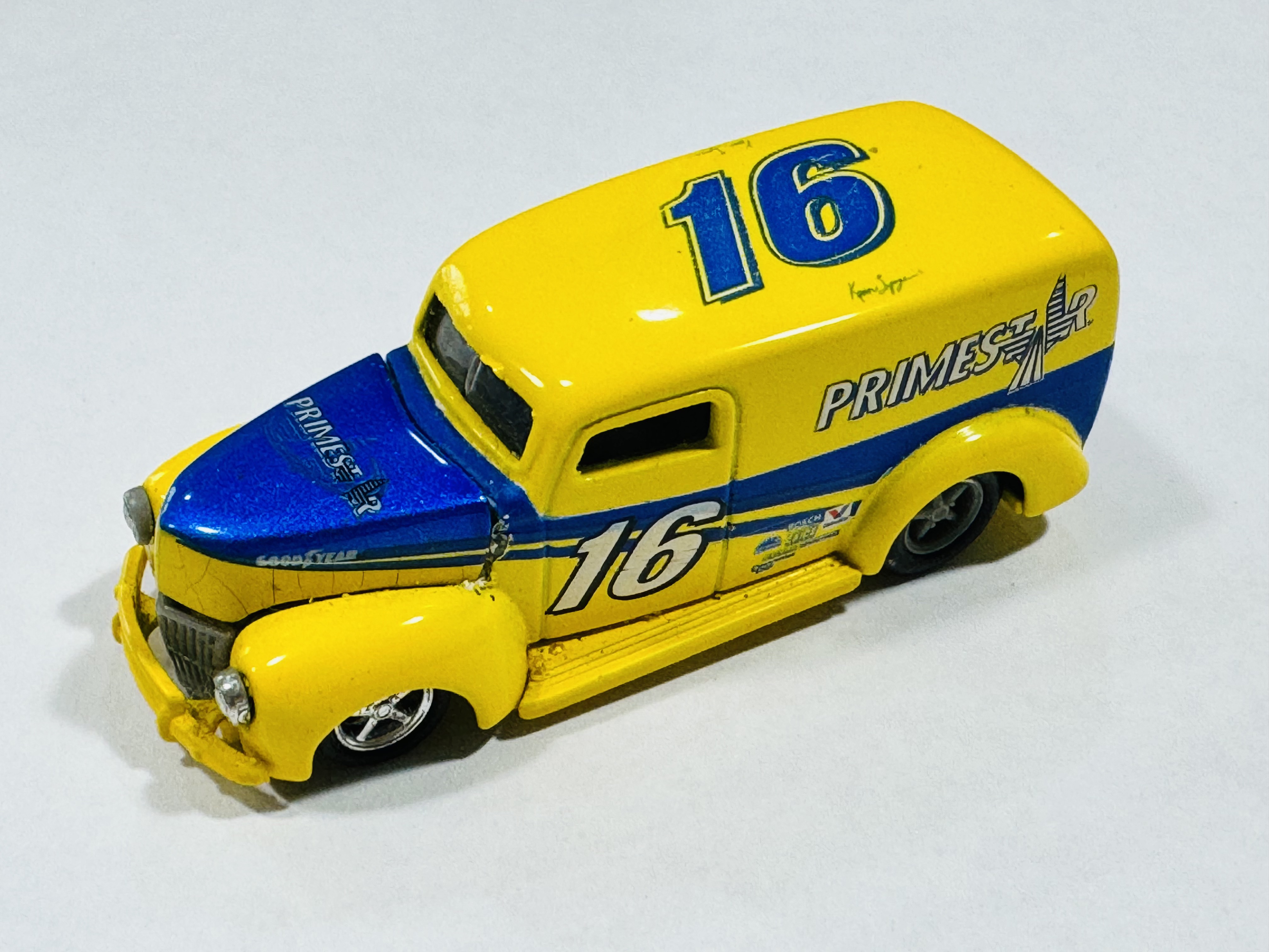 Racing Champions #16 Primestar '40 Custom Delivery