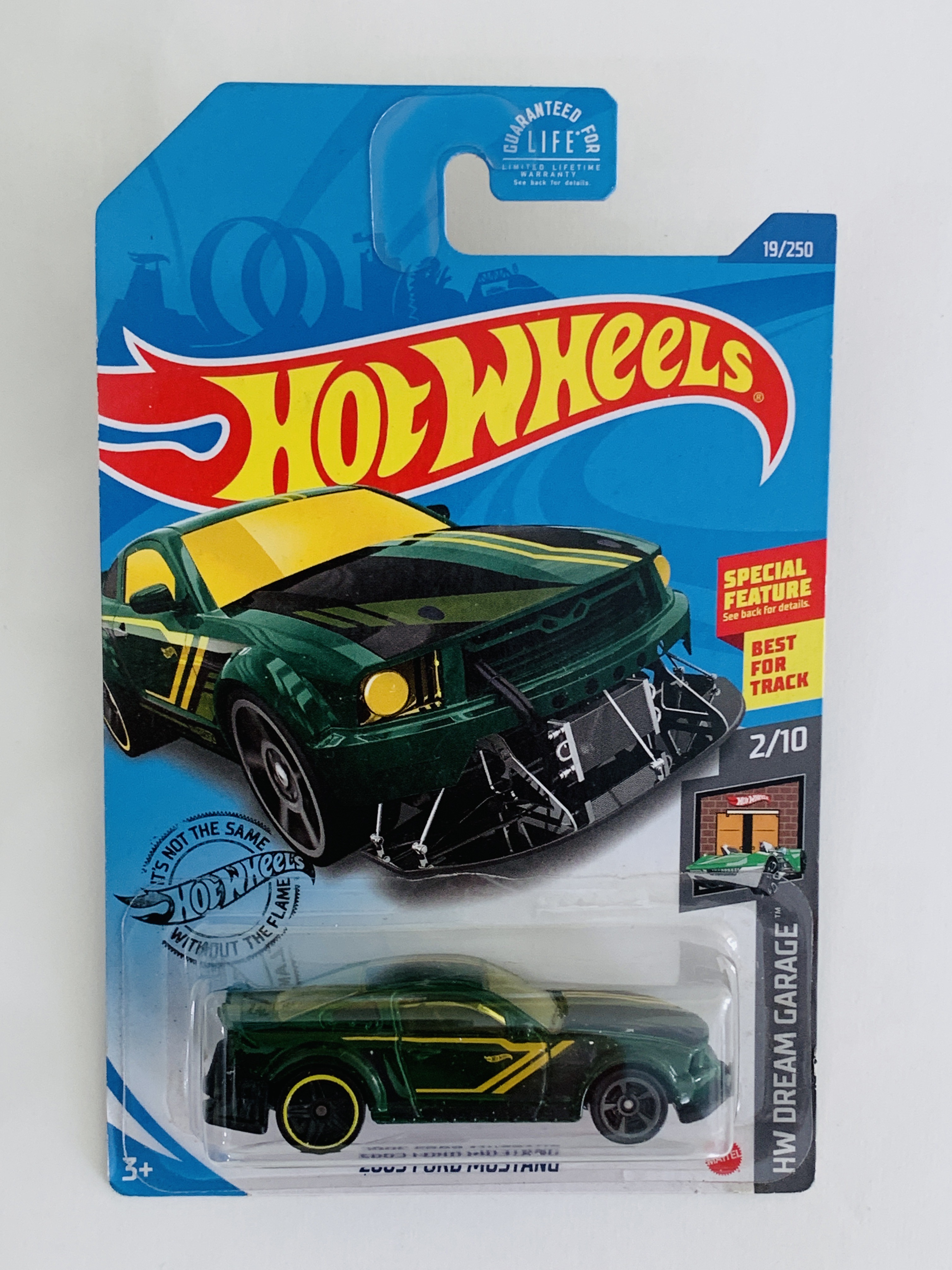 Hot Wheels #19 2005 Ford Mustang