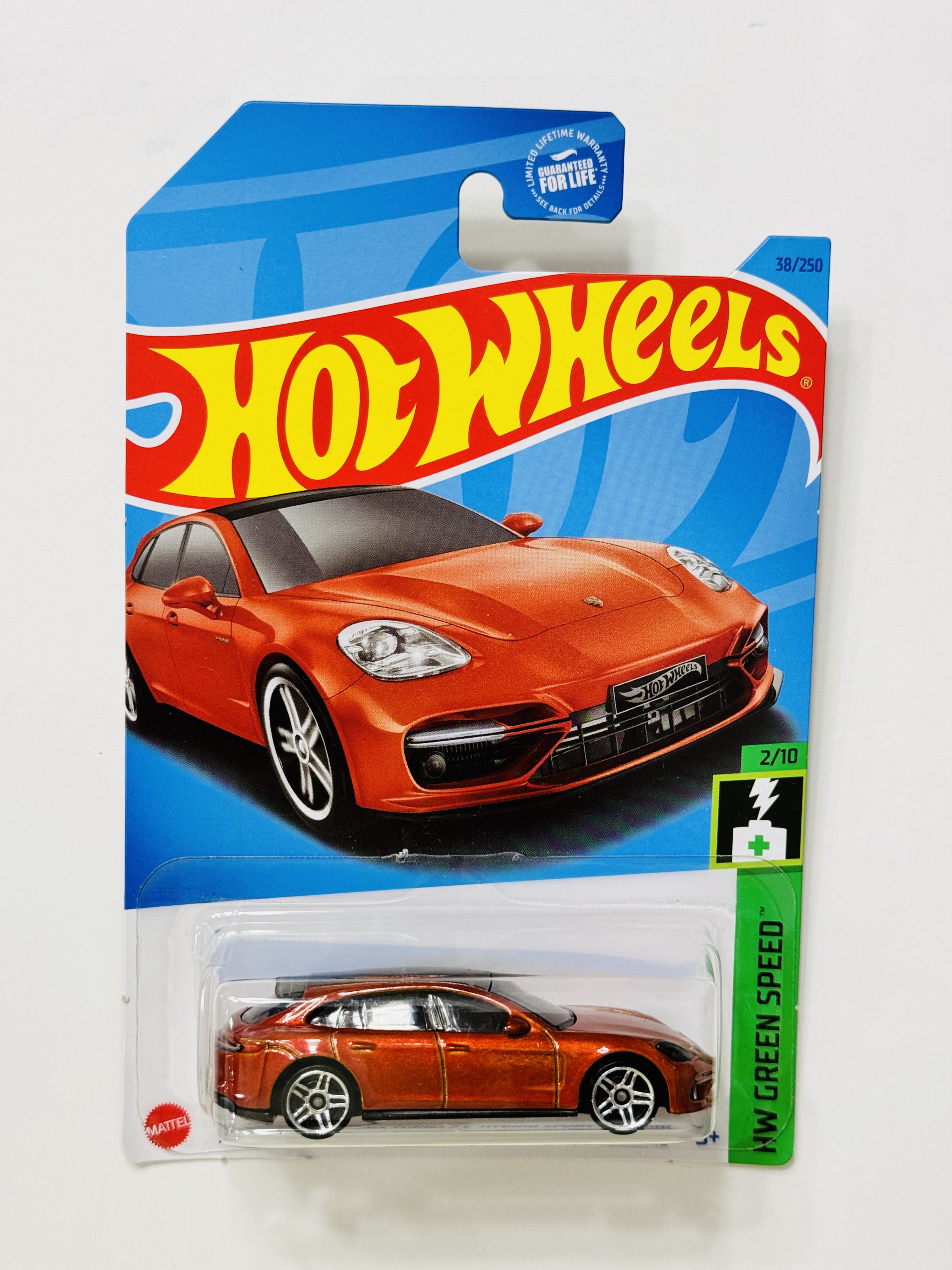 Hot Wheels #38 Porsche Panamera Turbo S E-Hybrid Sport Turismo