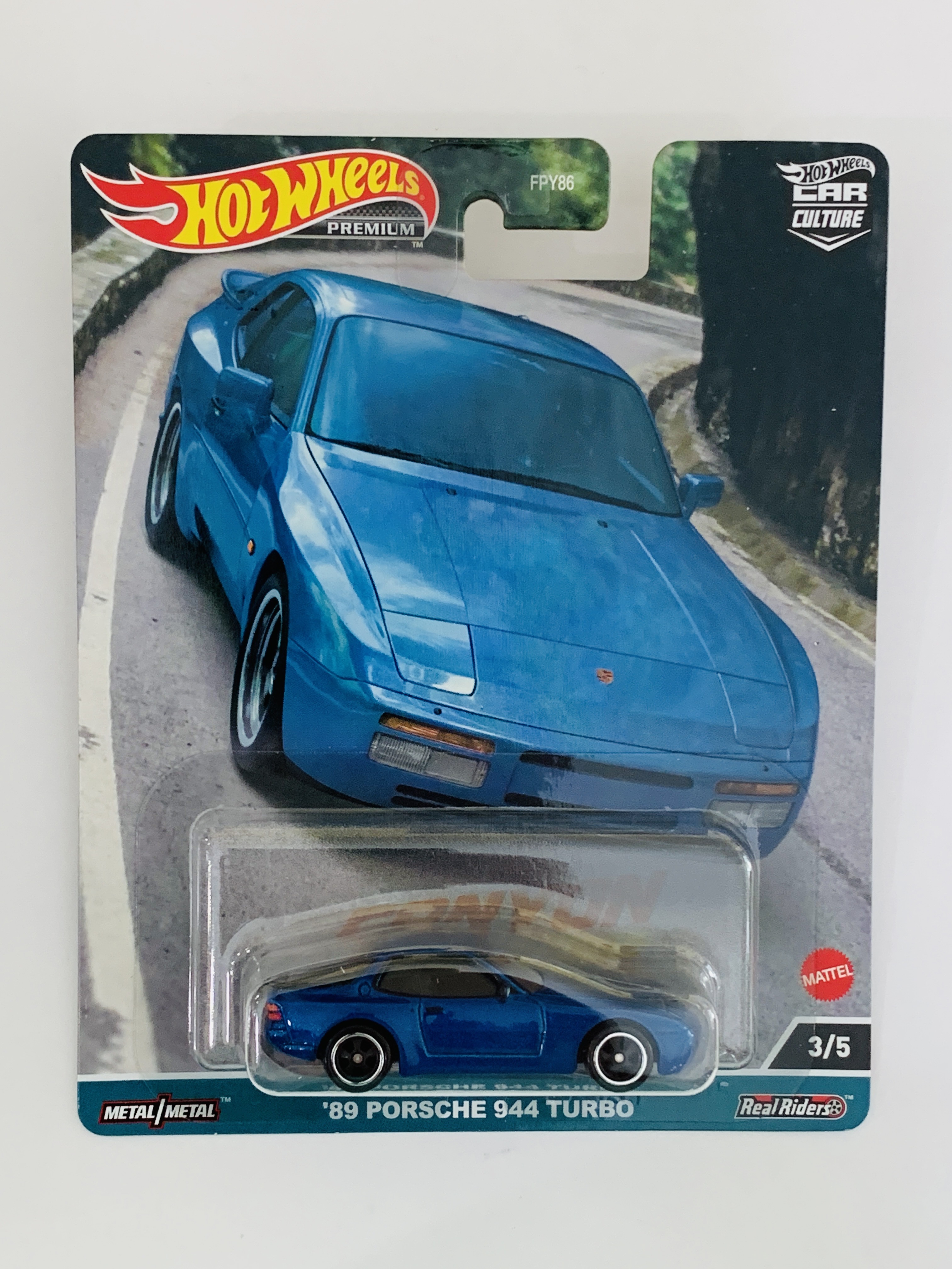 Hot Wheels Premium Canyon Warriors '89 Porsche 944 Turbo