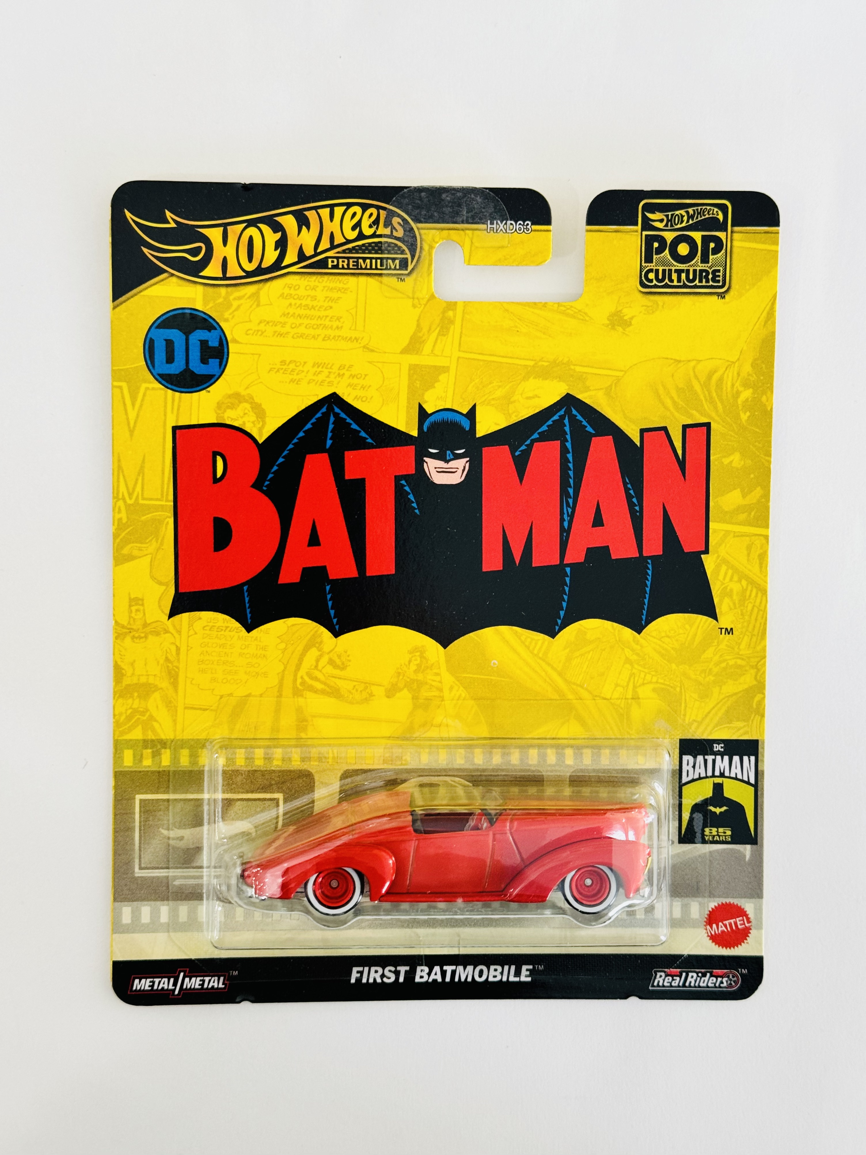 Hot Wheels Premium Batman First Batmobile