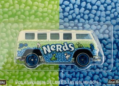 Hot Wheels Nerds Volkswagen Deluxe Station Wagon 1