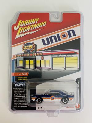 Johnny Lightning Chris Stangler Customs Union 76 1967 Chevrolet Camaro