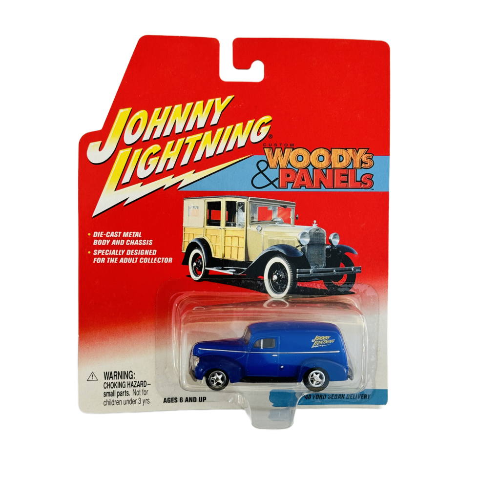 Johnny Lightning Woodys & Panels '40 Ford Sedan Delivery