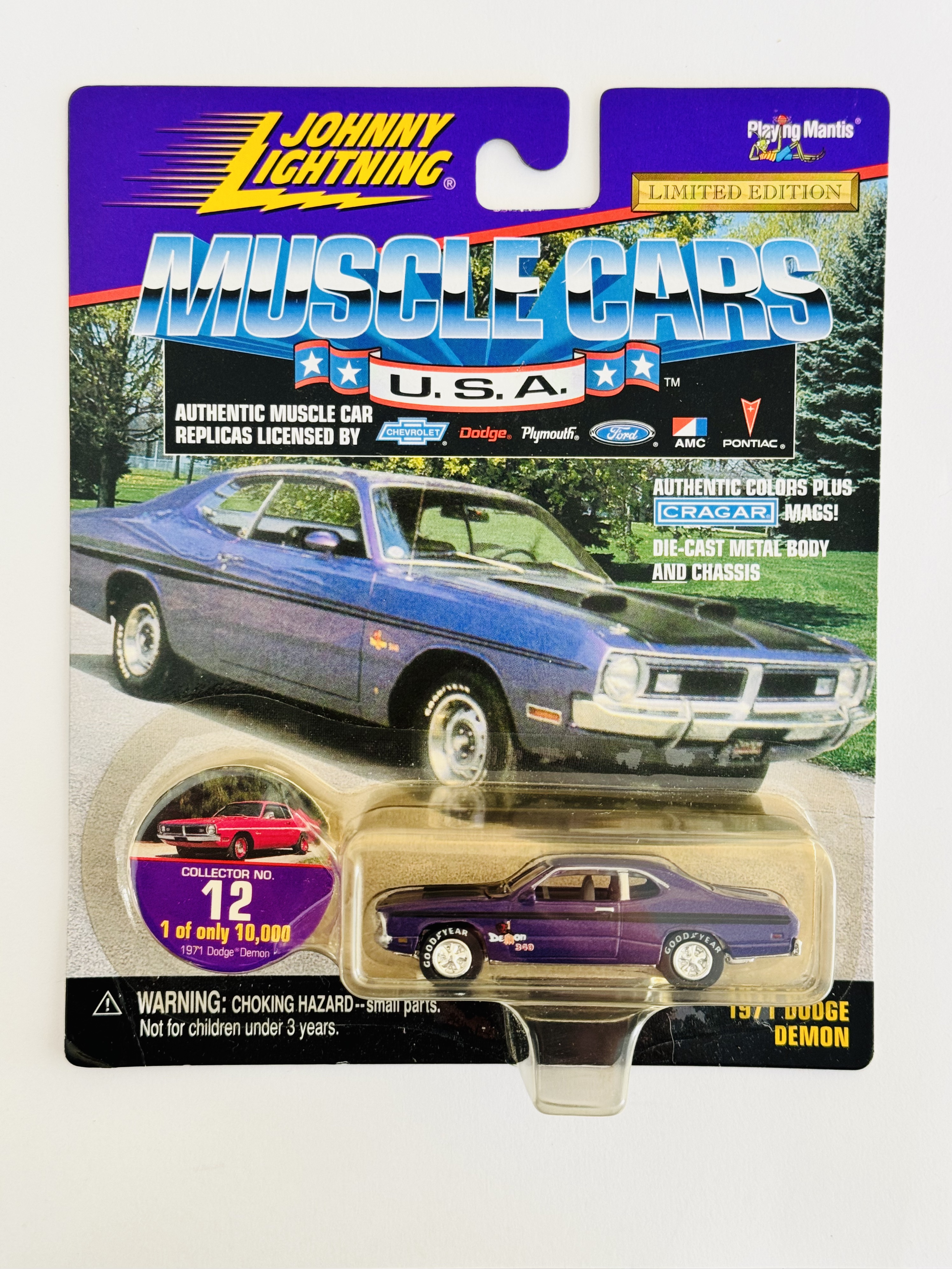 Johnny Lightning Muscle Cars U.S.A. 1971 Dodge Demon - Purple