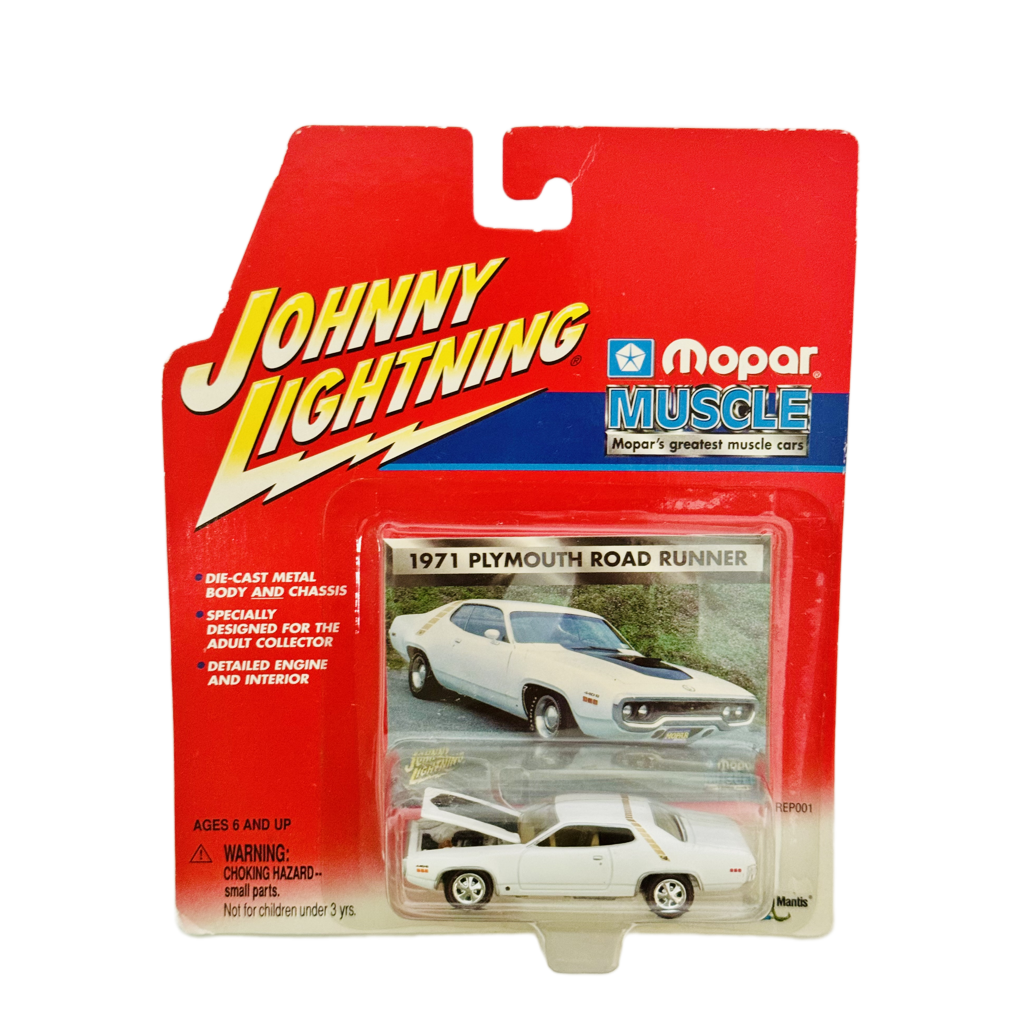 Johnny Lightning Mopar Muscle 1971 Plymouth Road Runner