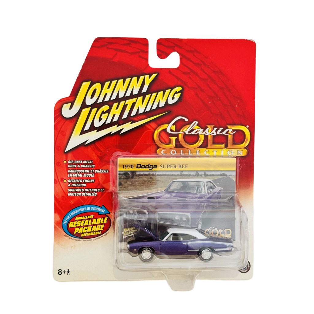 Johnny Lightning Classic Gold 1970 Dodge Super Bee