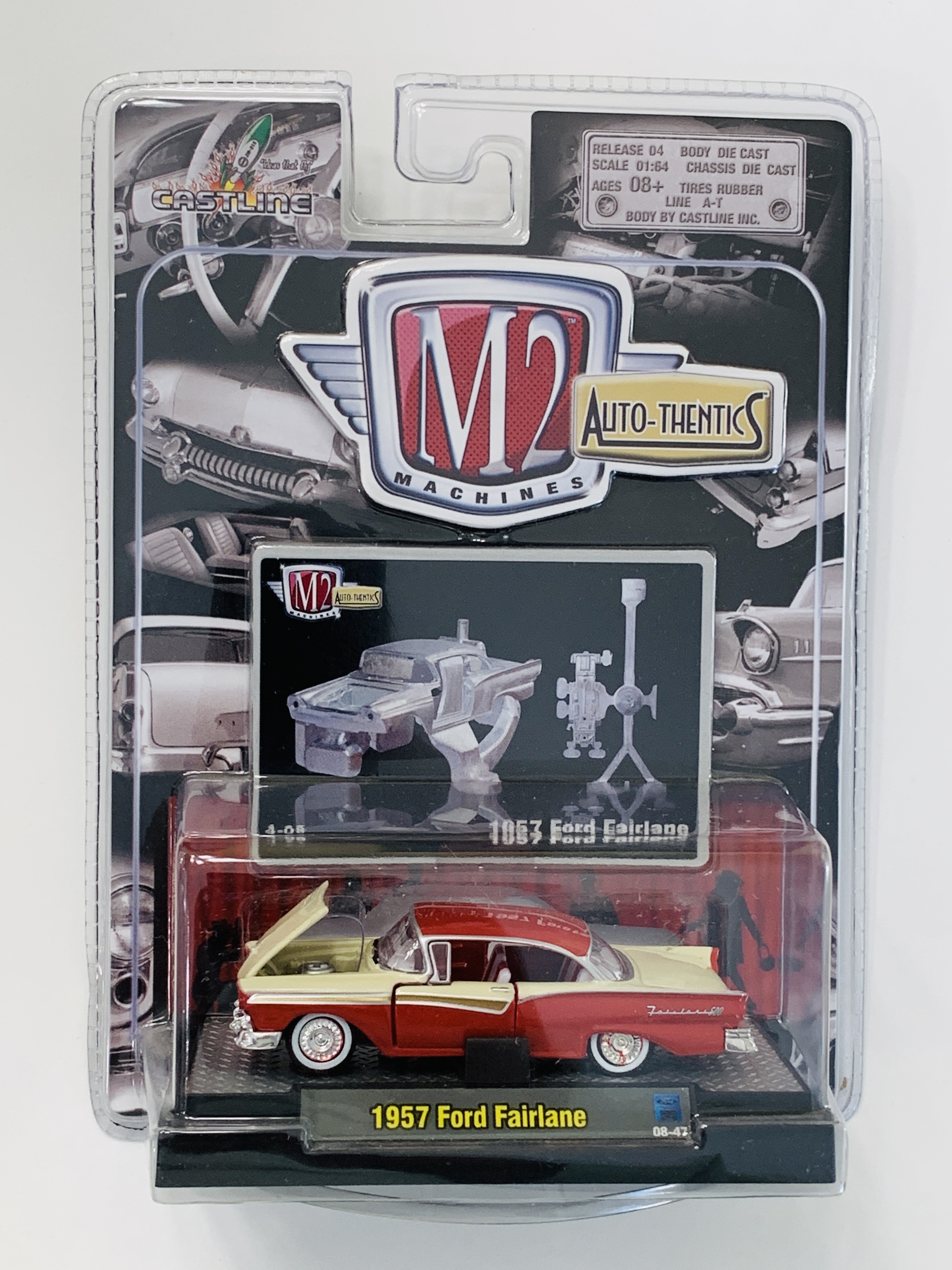 M2 Machines Auto-Thentics 1957 Ford Fairline R04