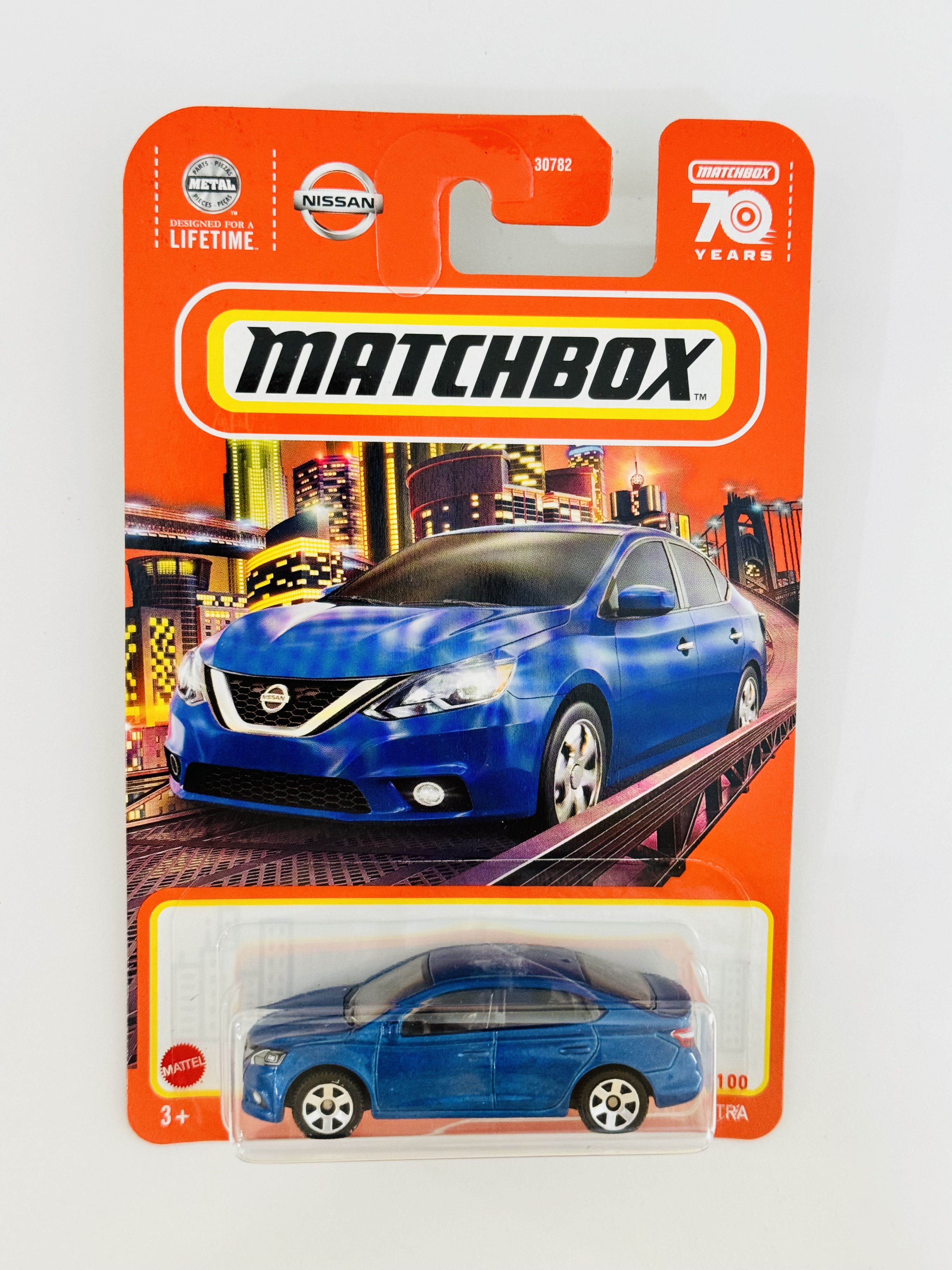 Matchbox #70 2016 Nissan Sentra